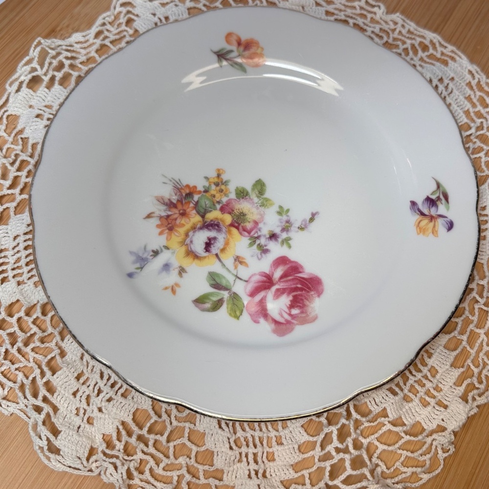 ✨ 5 for $25 DEAL! ✨Vintage Kahla Floral saucer platel German Democratic Republic